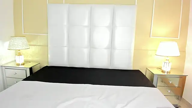 Pariss-Salvatore online show from 1, 3, 2025