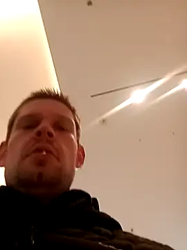 Snapshot of VickyDevilEU chatting on 18, 10, 2025 VickyDevilEU online show from 18, 10, 2025