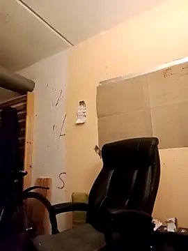 Snapshot of VickyDevilEU chatting on 21, 10, 2025 VickyDevilEU online show from 21, 10, 2025