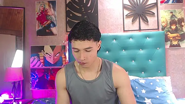 Snapshot of LiamAndrewzz chatting on 18, 9, 2025 LiamAndrewzz online show from 18, 9, 2025