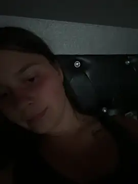 Siena Amaris online show from 8, 4, 2026