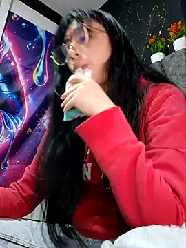 Snapshot of Arielle_lov chatting on 21, 10, 2025 Arielle lov online show from 21, 10, 2025