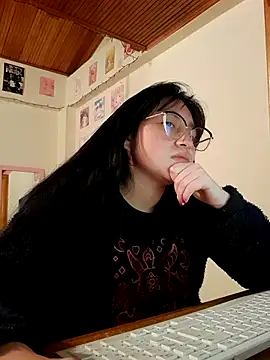 Snapshot of Arielle_lov chatting on 23, 10, 2025 Arielle lov online show from 23, 10, 2025