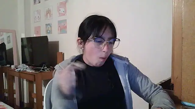 Snapshot of Arielle_lov chatting on 30, 10, 2025 Arielle lov online show from 30, 10, 2025