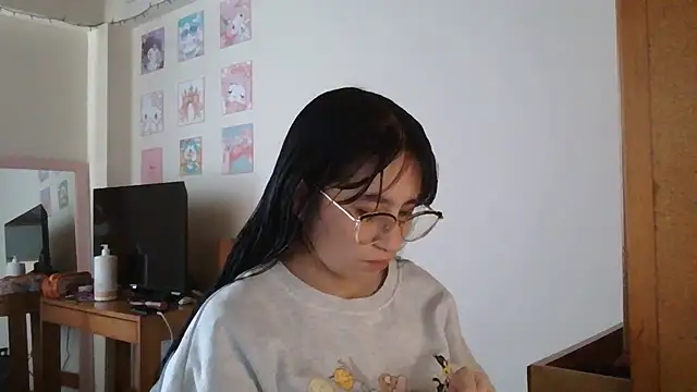 Snapshot of Arielle_lov chatting on 3, 11, 2025 Arielle lov online show from 3, 11, 2025