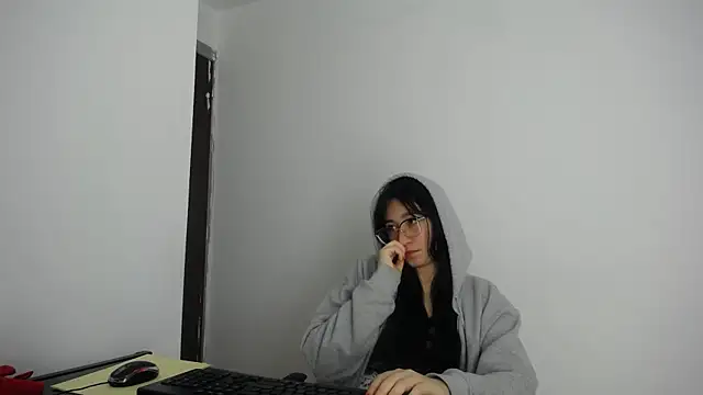 Snapshot of Arielle_lov chatting on 13, 2, 2026 Arielle lov online show from 13, 2, 2026