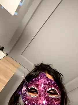 Roroo002 online show from 27, 9, 2025