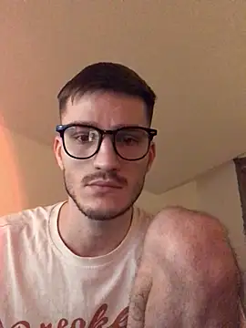 Snapshot of yoyoboy988 chatting on 18, 2, 2025 yoyoboy988 online show from 18, 2, 2025