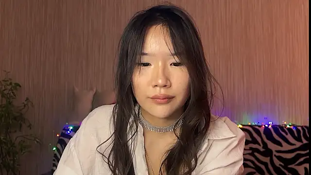 Snapshot of Asian_Vi chatting on 9, 3, 2025 Asian Vi online show from 9, 3, 2025