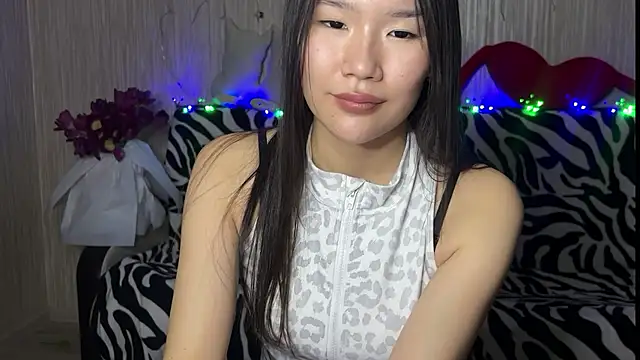 Snapshot of Asian_Vi chatting on 14, 3, 2025 Asian Vi online show from 14, 3, 2025
