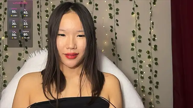 Snapshot of Asian_Vi chatting on 13, 9, 2025 Asian Vi online show from 13, 9, 2025