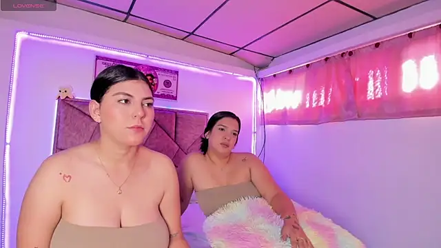 Cristal Smith20 online show from 5, 12, 2025