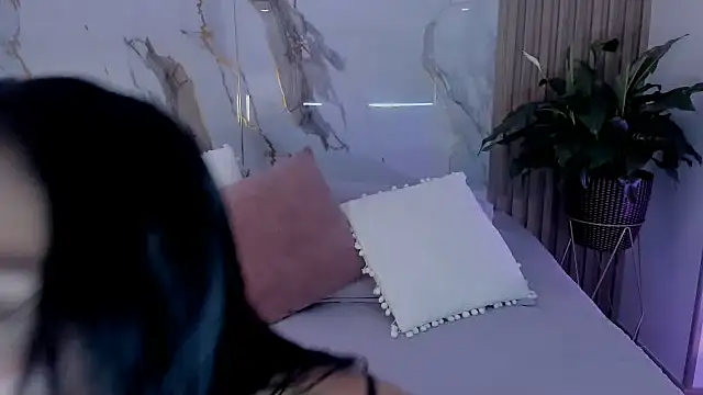 miss martiina online show from 26, 10, 2025