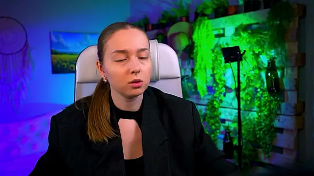 JenniferGraces online show from 12, 2, 2026