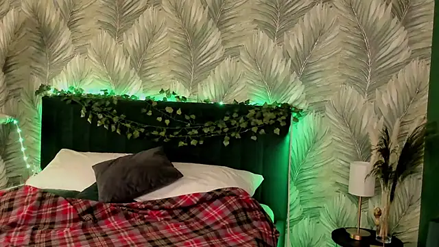 boozekirs  online show from 6, 11, 2025