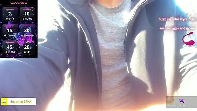 Snapshot of jake_and_melinda chatting on 7, 3, 2025 jake and melinda online show from 7, 3, 2025