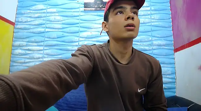 seigfried0 online show from 5, 3, 2025