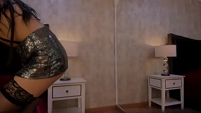 NahomyCarther online show from 8, 10, 2025