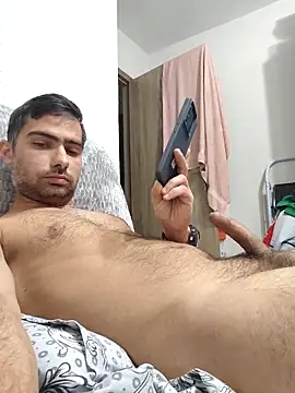 Snapshot of andreiiiii2025 chatting on 20, 2, 2025 andreiiiii2025 online show from 20, 2, 2025