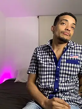 Snapshot of eross_chipre_ chatting on 6, 10, 2025 eross chipre online show from 6, 10, 2025