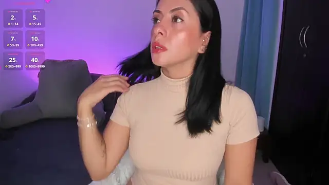 Snapshot of _lucianapalmer chatting on 13, 11, 2025 lucianapalmer online show from 13, 11, 2025