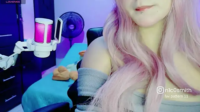 Snapshot of Niconya chatting on 26, 5, 2026 Niconya online show from 26, 5, 2026