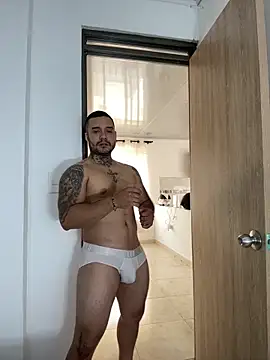 Angelgarcia  online show from 28, 2, 2025