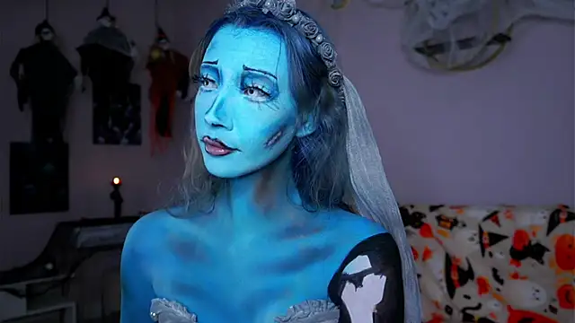 SunnivaCovil online show from 31, 10, 2025