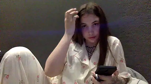 bysinka18 online show from 19, 4, 2026