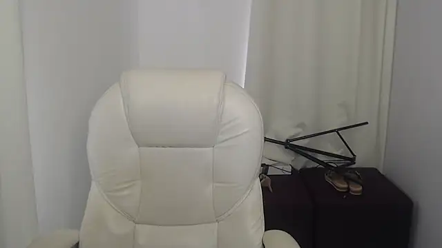 Mature 2025 online show from 12, 3, 2025