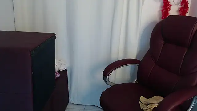 Snapshot of Mature_2025 chatting on 15, 2, 2026 Mature 2025 online show from 15, 2, 2026