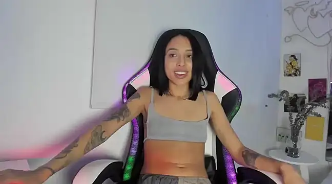 agaataa  online show from 8, 3, 2025