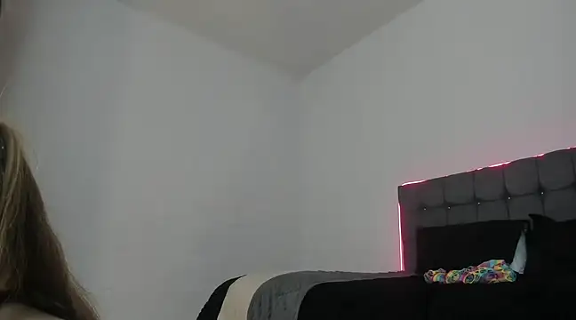 Snapshot of MelaniJhonson chatting on 10, 3, 2025 MelaniJhonson online show from 10, 3, 2025