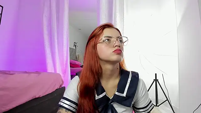 Snapshot of MelaniJhonson chatting on 9, 11, 2025 MelaniJhonson online show from 9, 11, 2025