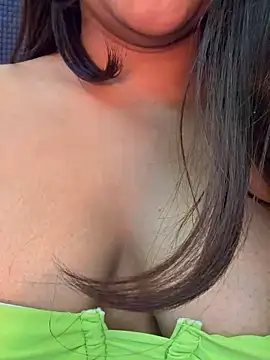 Snapshot of isha_sassy chatting on 25, 11, 2025 isha sassy online show from 25, 11, 2025