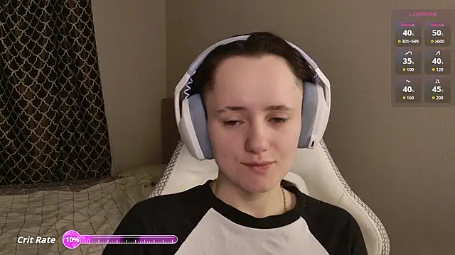 Luna Loveee online show from 11, 2, 2026