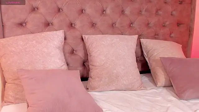 Snapshot of regina_noctixx chatting on 10, 11, 2025 regina noctixx online show from 10, 11, 2025