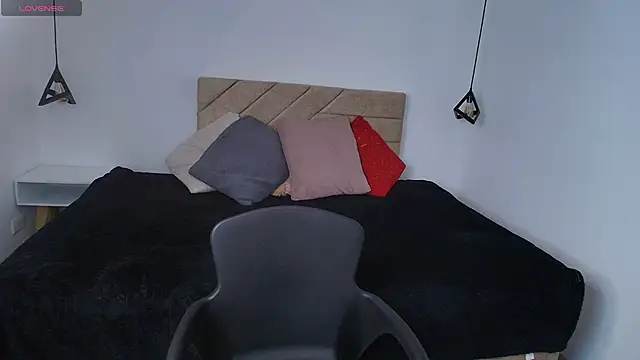 Natasha rose   online show from 15, 4, 2026