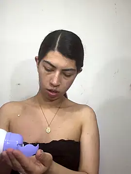 Cassie bloom online show from 26, 9, 2025