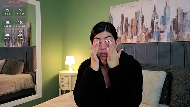 Cassie bloom online show from 25, 3, 2026