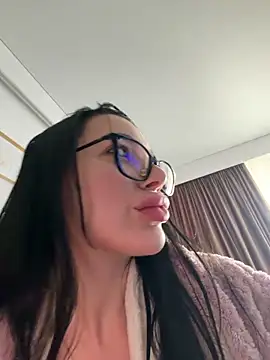 Snapshot of Mia_Splash chatting on 1, 2, 2026 Mia Splash online show from 1, 2, 2026