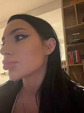 Snapshot of Mia_Splash chatting on 12, 2, 2026 Mia Splash online show from 12, 2, 2026