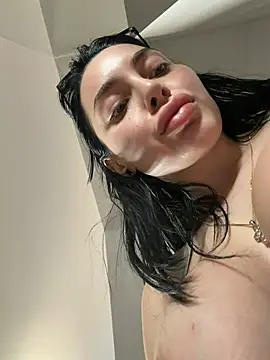 Mia Splash online show from 13, 4, 2026