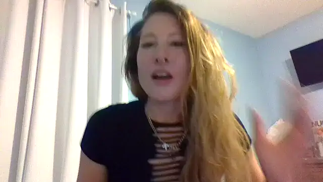 Snapshot of M3TAA chatting on 1, 3, 2025 M3TAA online show from 1, 3, 2025