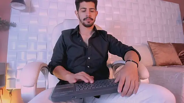 AlejandroStormm online show from 20, 3, 2025