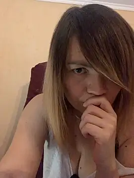 Snapshot of Ella_Pearlie chatting on 6, 3, 2025 Ella Pearlie online show from 6, 3, 2025