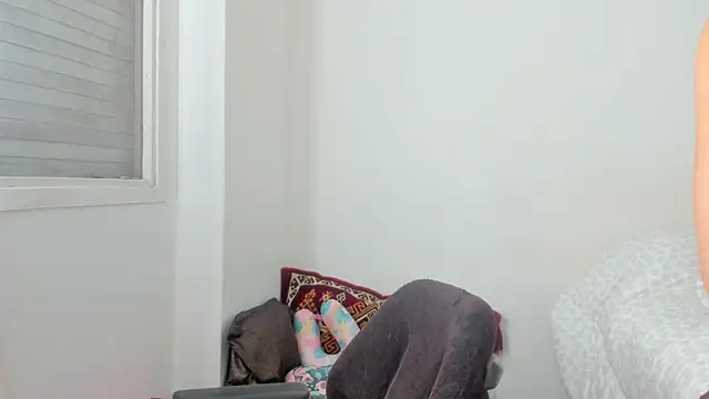 Snapshot of ValeeryRose_ chatting on 15, 3, 2025 ValeeryRose online show from 15, 3, 2025