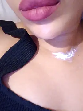 Snapshot of Sexlove1xo chatting on 4, 11, 2025 Sexlove1xo online show from 4, 11, 2025