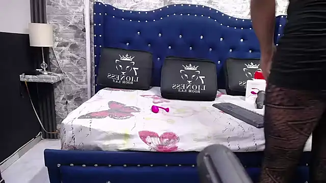 miha sex91 online show from 7, 11, 2025