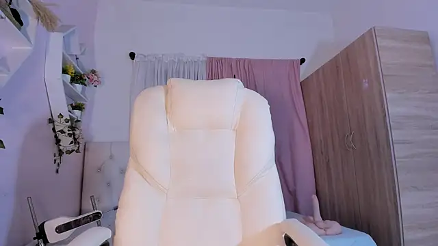 Emma lorense22 online show from 23, 10, 2025